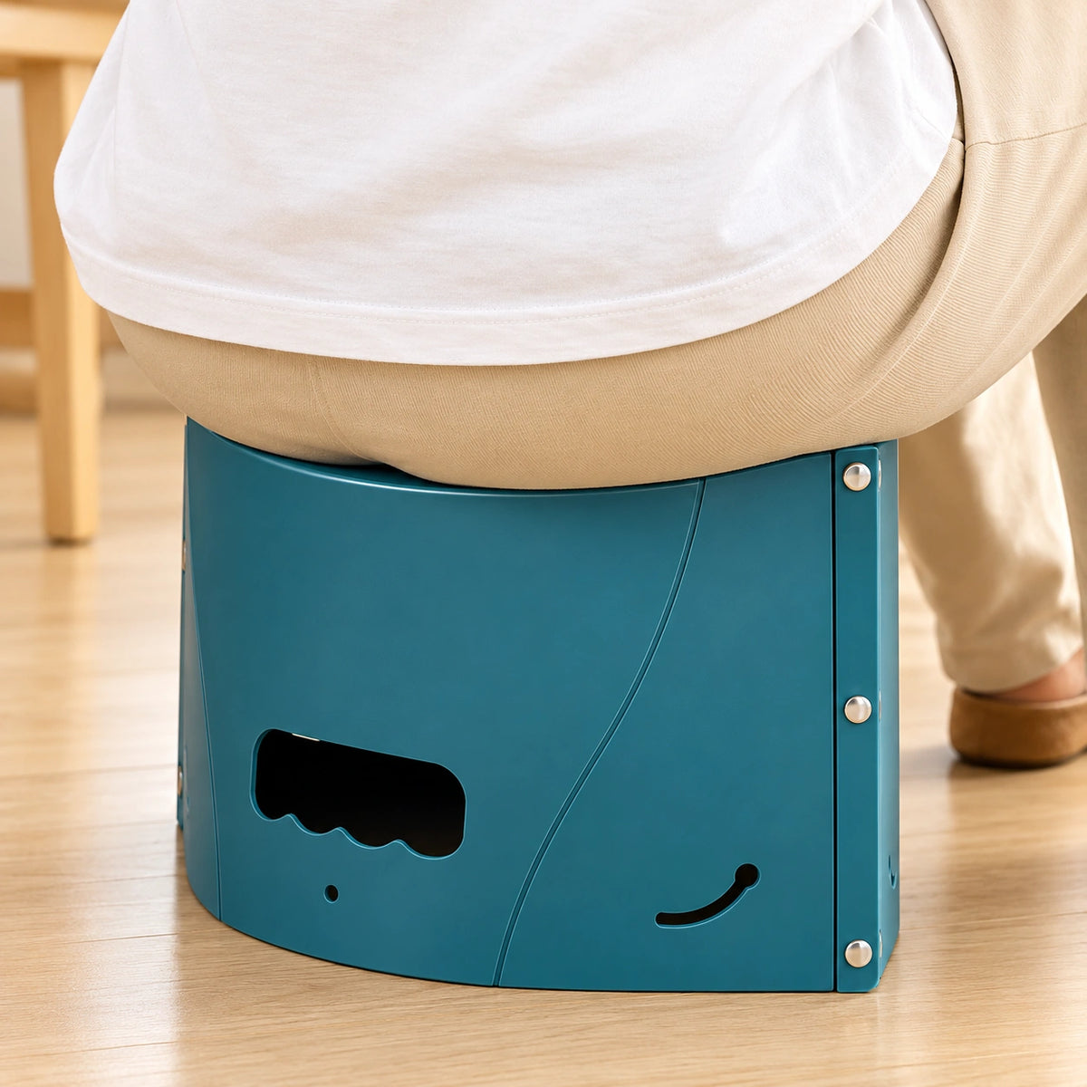 Foldable Portable Stool & Shopping Bag – Lightweight Folding Seat for Travel & Outdoor Use